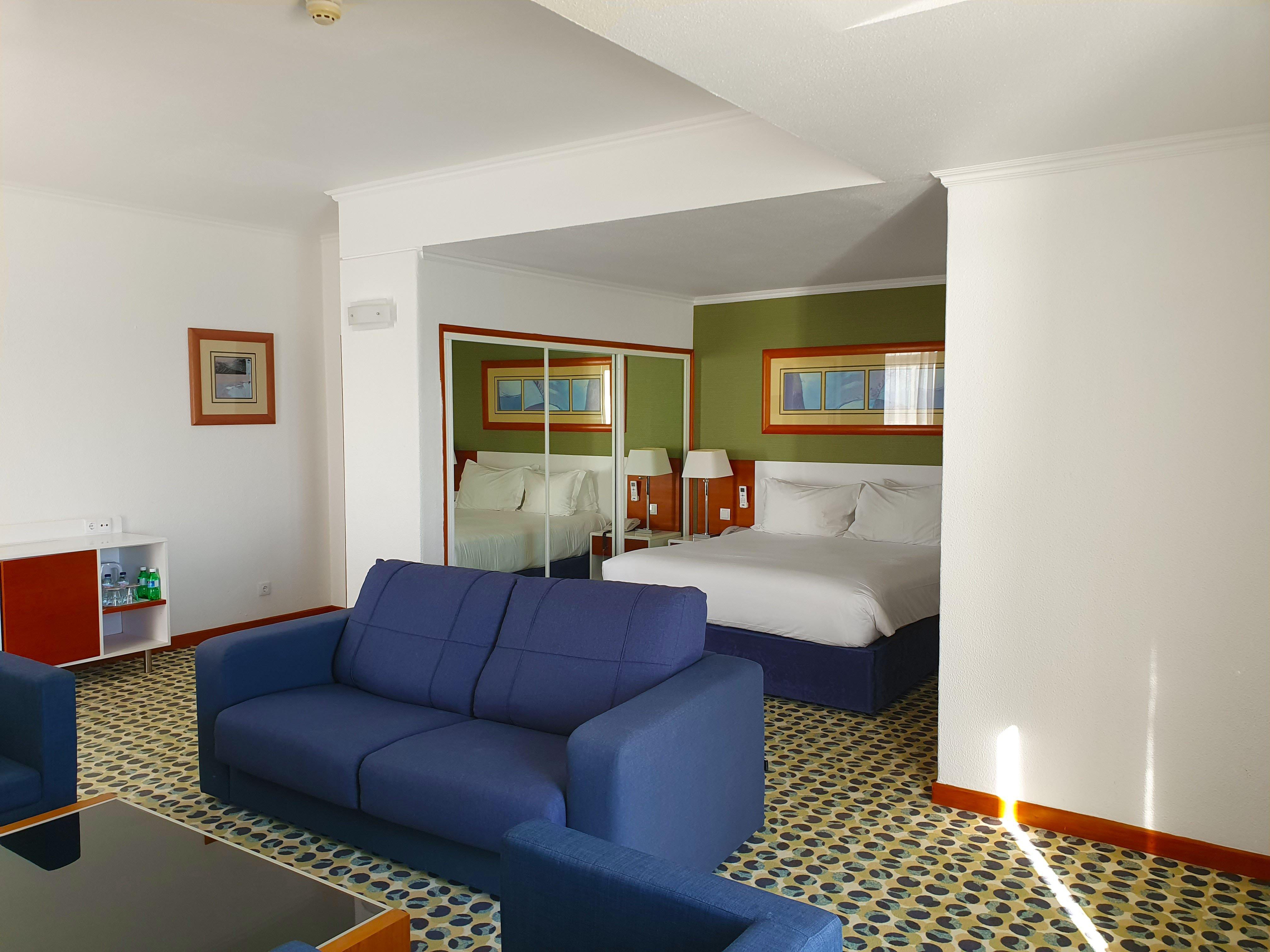Holiday Inn Algarve - Armação de Pêra, an IHG Hotel Extérieur photo