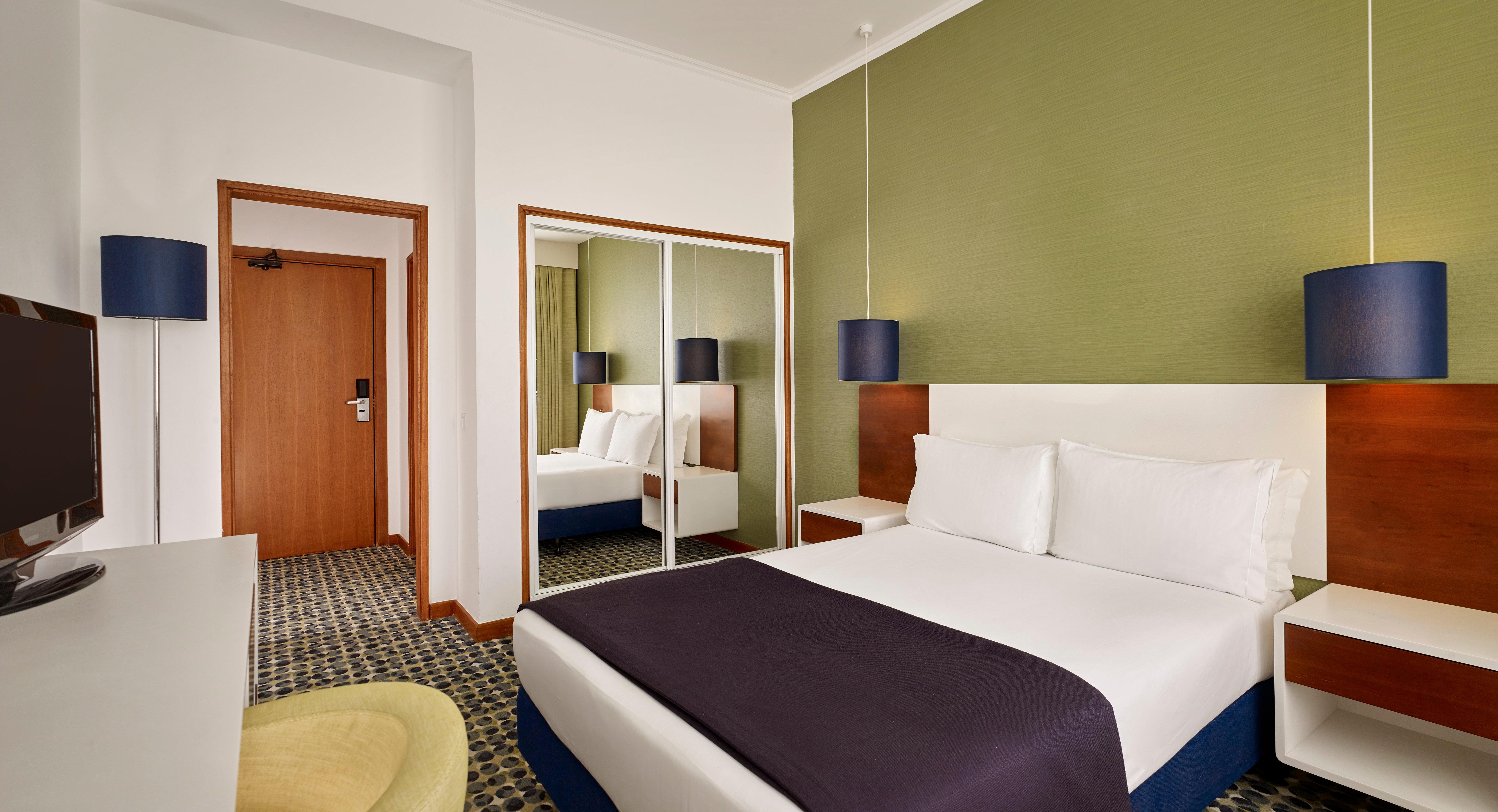 Holiday Inn Algarve - Armação de Pêra, an IHG Hotel Extérieur photo
