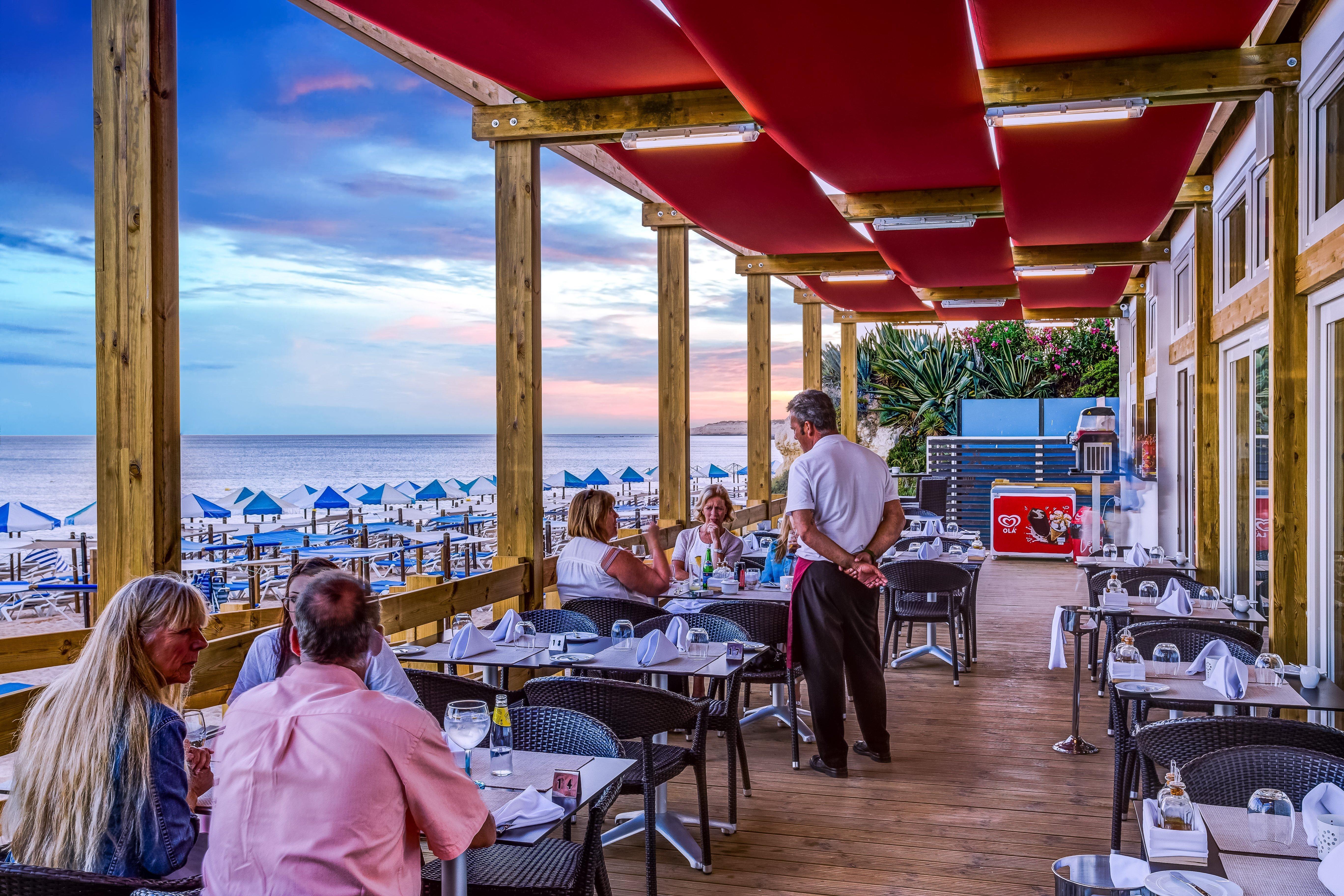 Holiday Inn Algarve - Armação de Pêra, an IHG Hotel Extérieur photo