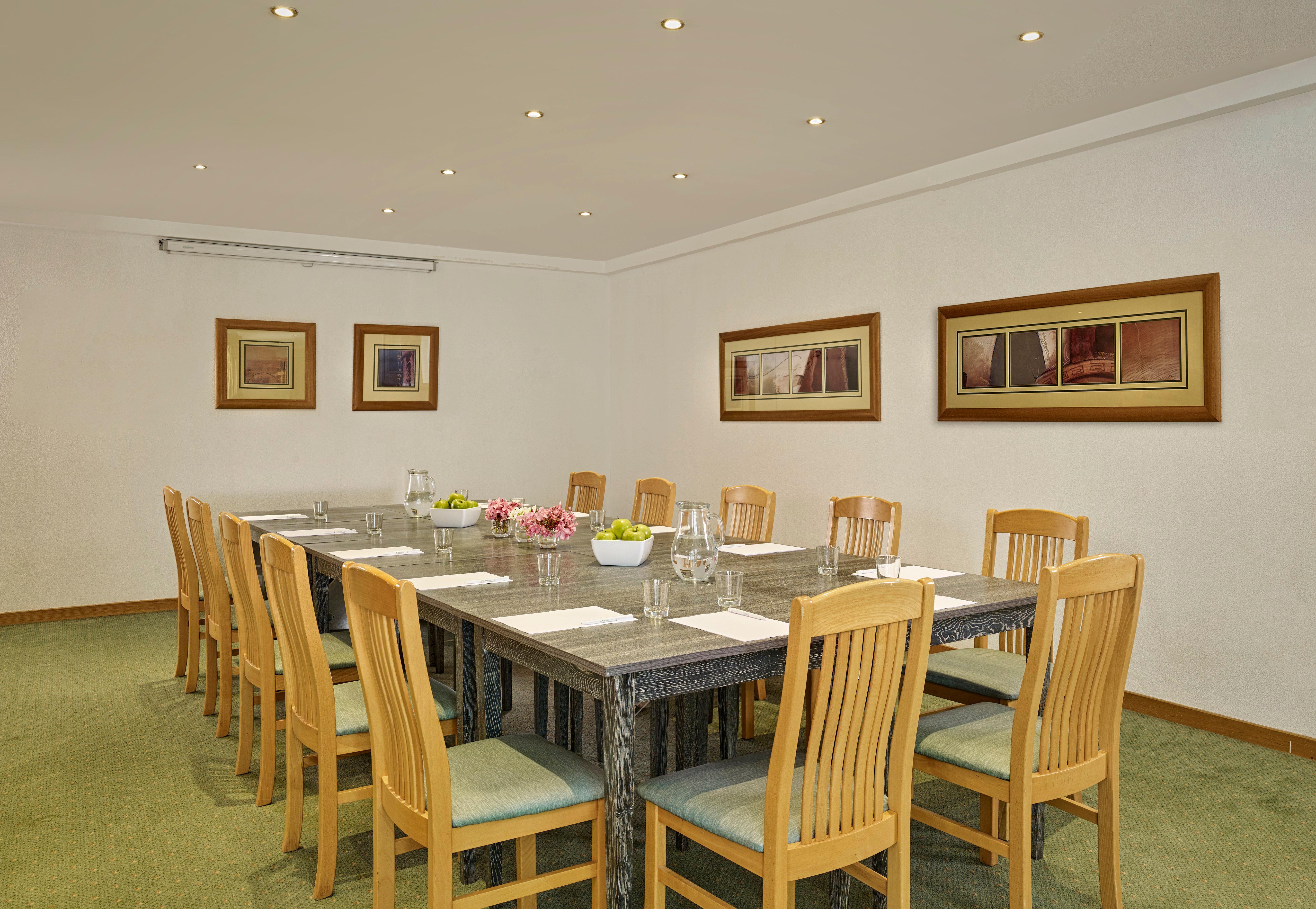 Holiday Inn Algarve - Armação de Pêra, an IHG Hotel Extérieur photo