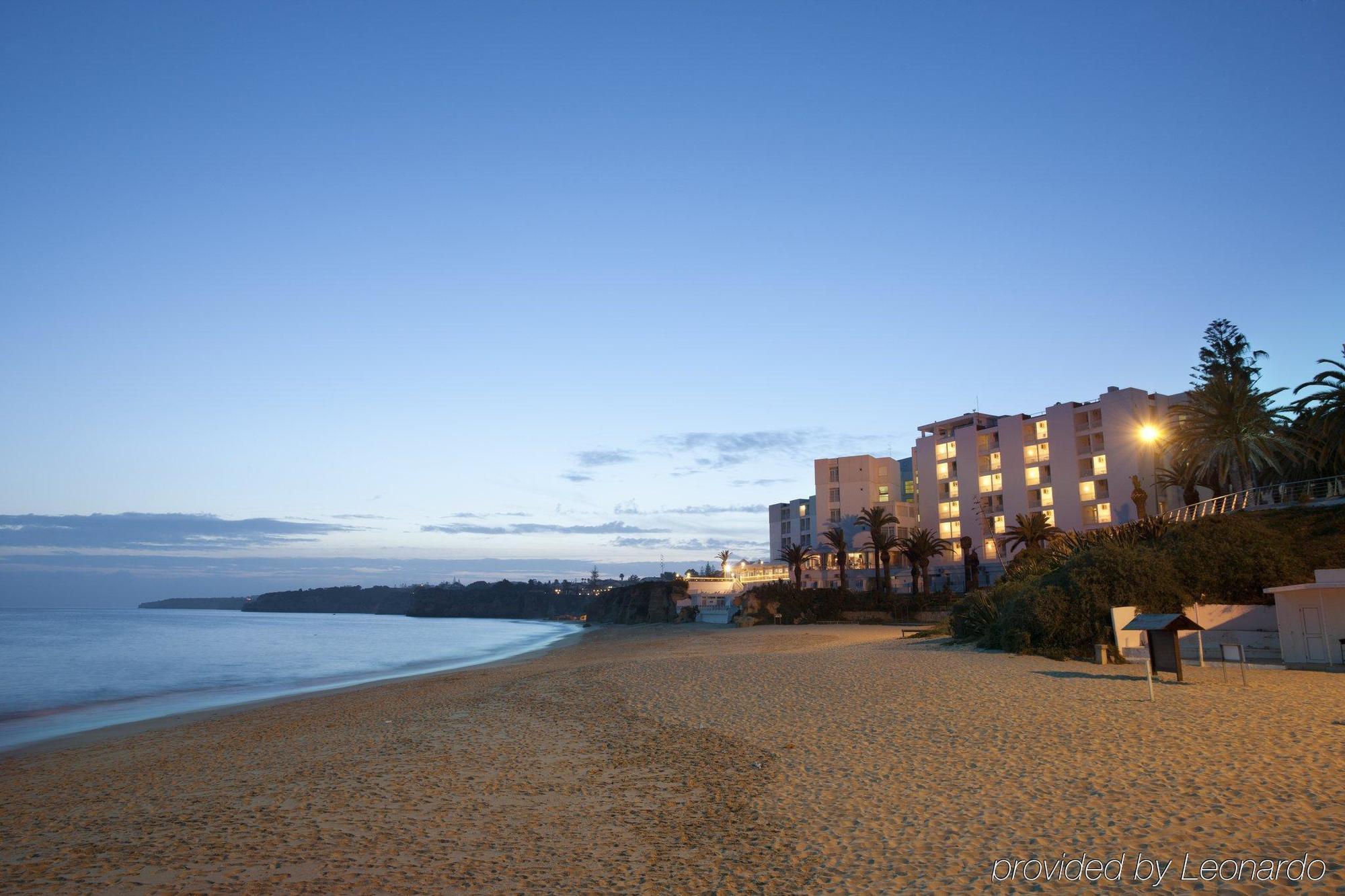 Holiday Inn Algarve - Armação de Pêra, an IHG Hotel Commodités photo