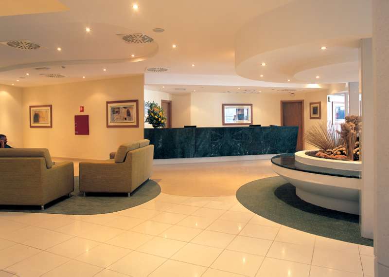 Holiday Inn Algarve - Armação de Pêra, an IHG Hotel Extérieur photo
